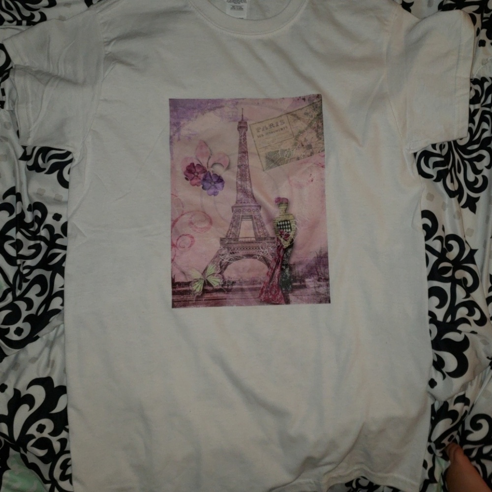 Plain white tshirt with eiffel tower design